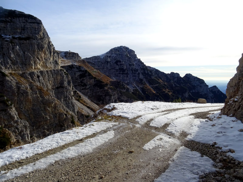 Cima Paln -Soglio dell'' Incudine.......Pasubio